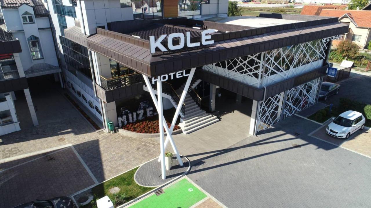 Hotel Kole Čačak Esterno foto