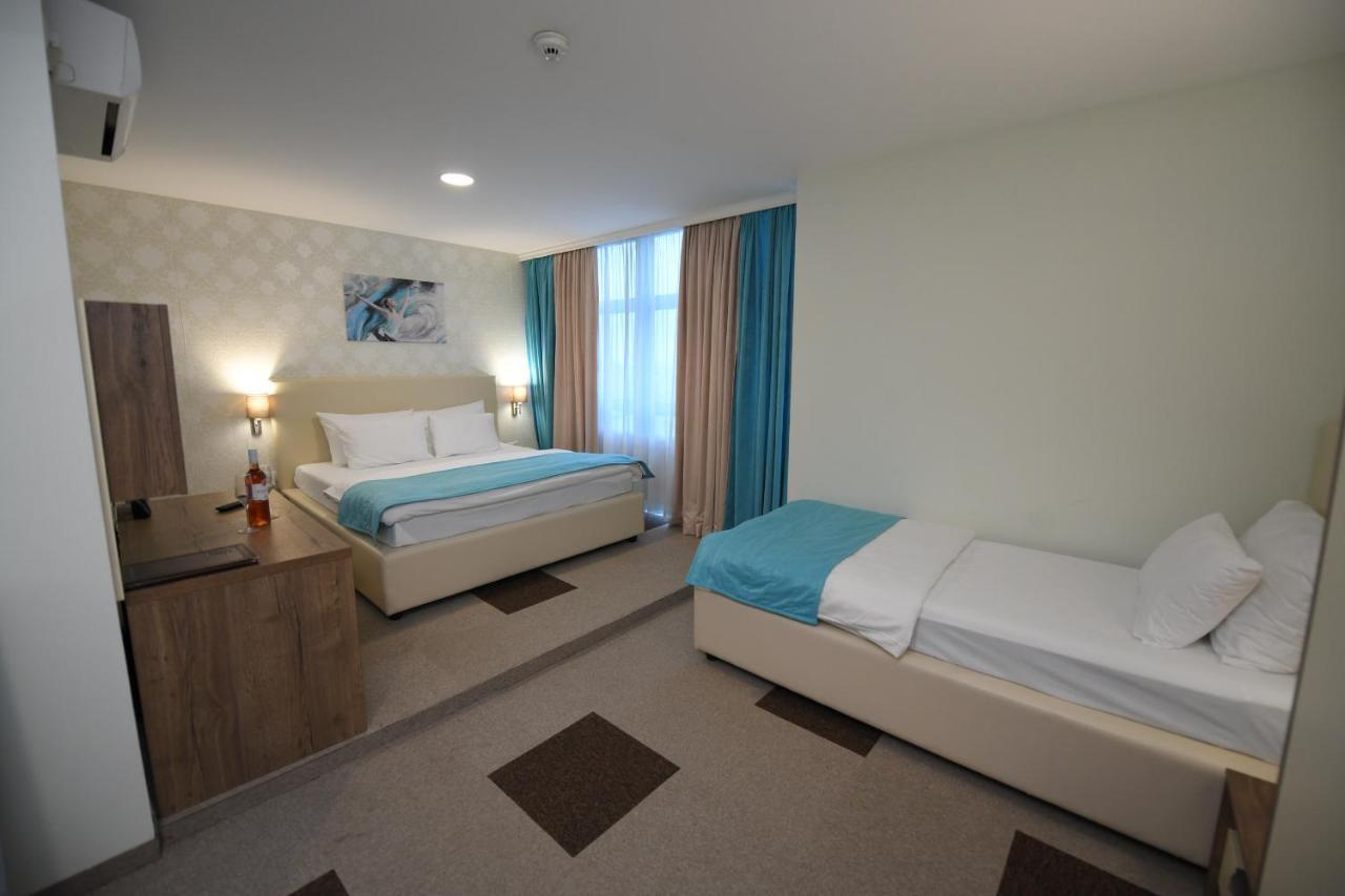 Hotel Kole Čačak Esterno foto