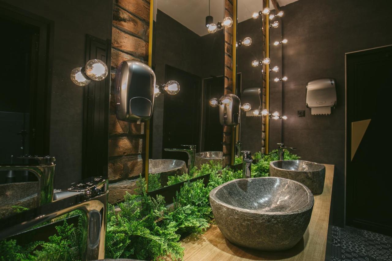 Hotel Kole Čačak Esterno foto