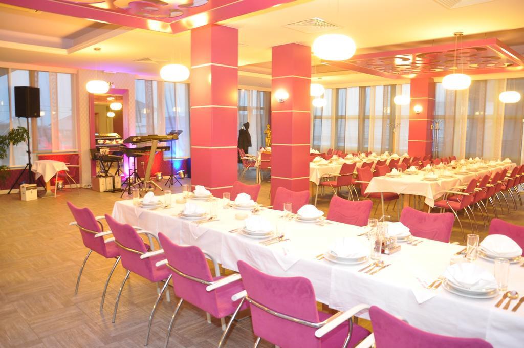 Hotel Kole Čačak Esterno foto