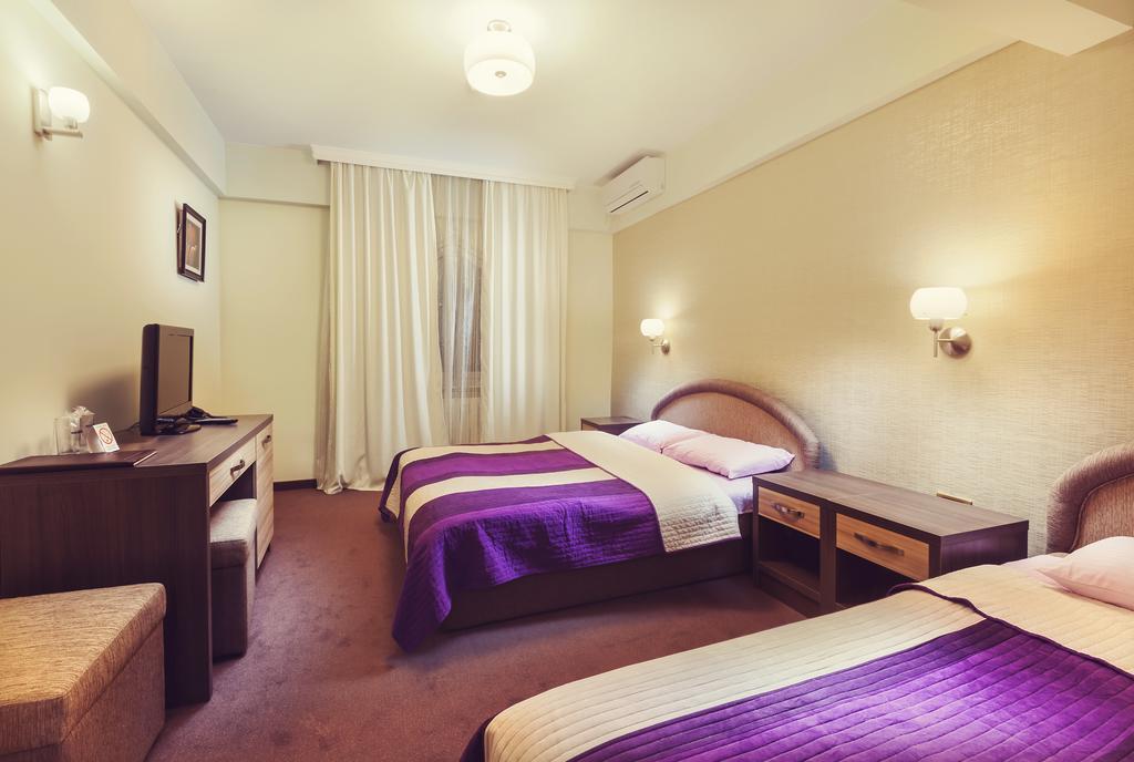 Hotel Kole Čačak Camera foto