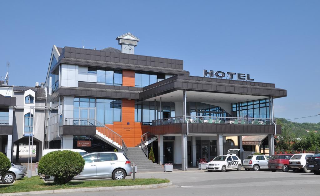 Hotel Kole Čačak Esterno foto