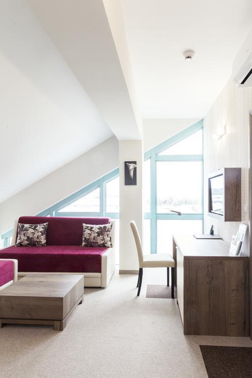 Hotel Kole Čačak Esterno foto